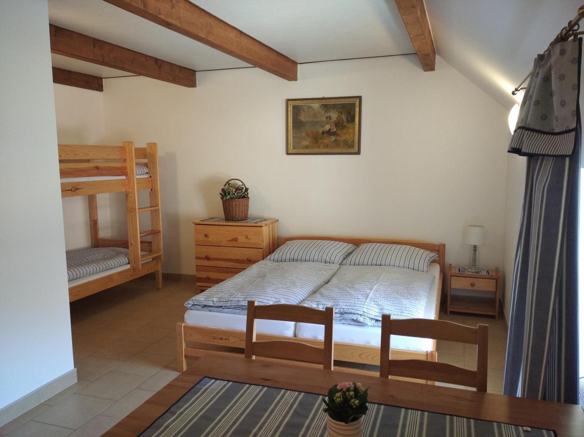 מלון Machov Statek Bily Dvur - Bely מראה חיצוני תמונה